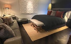 Oakwood Guesthouse